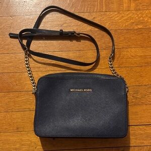 Michael Kors Jet Set Large Saffiano Leather Crossbody Bag